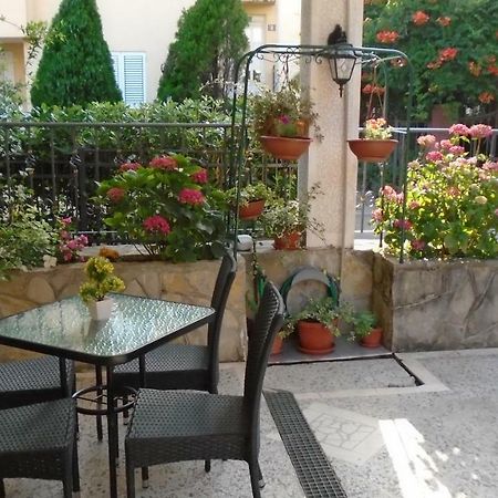 Guest House Villa Castio Петровац Экстерьер фото